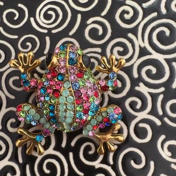 Colorful Rhinestone Frog Brooch - Picture 7 of 12